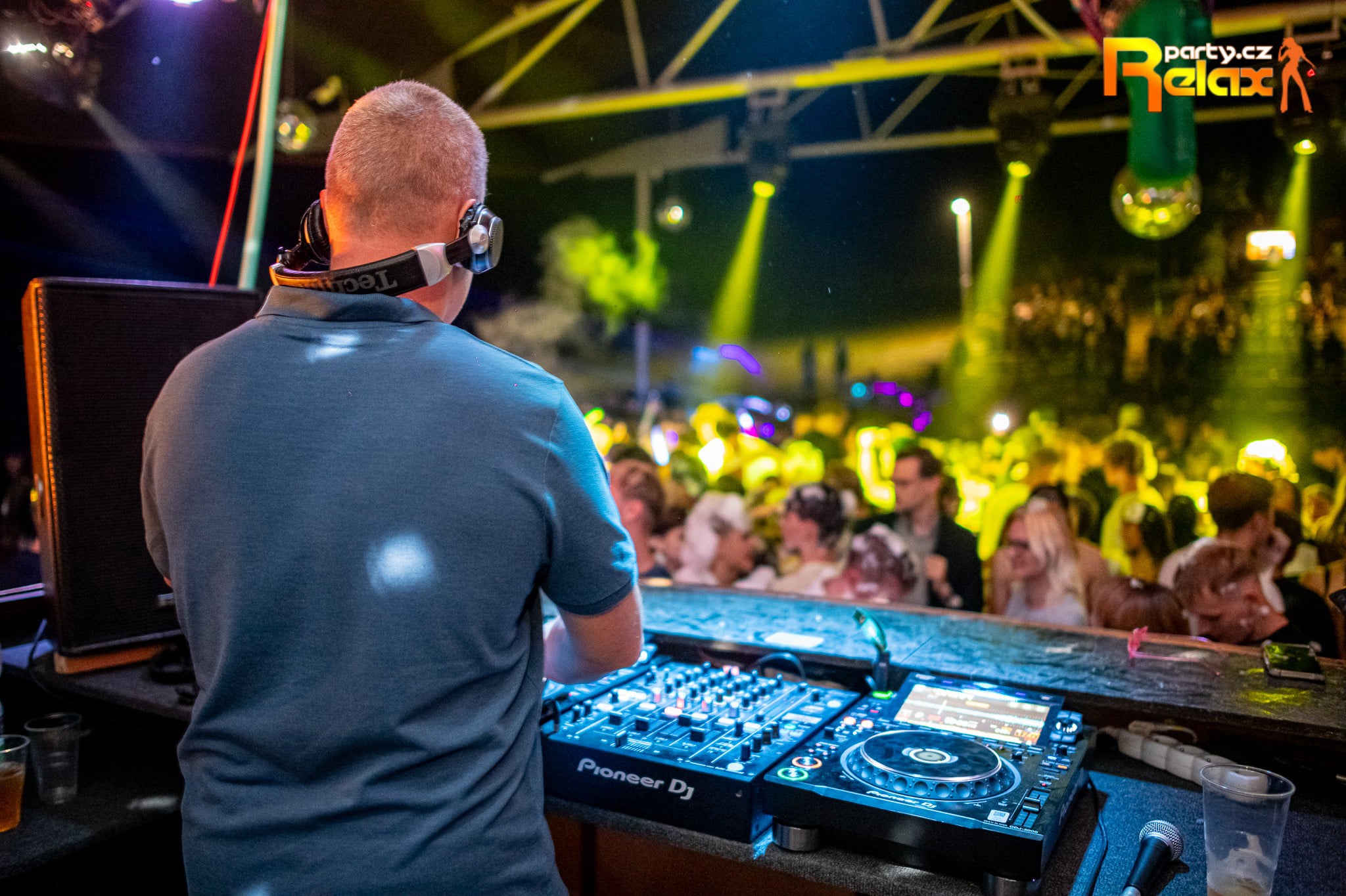 open air